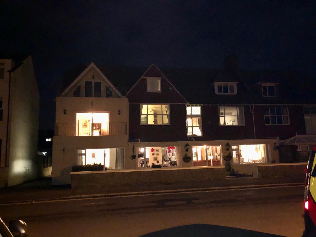 Mariners Hotel 4*